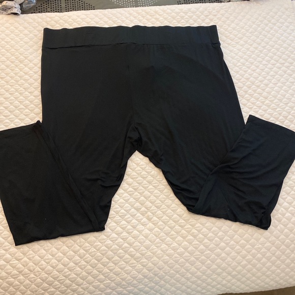 Asos design Curve Legging black NWT in bag size 24 95 % viscose 5 % elastane - Picture 3 of 6